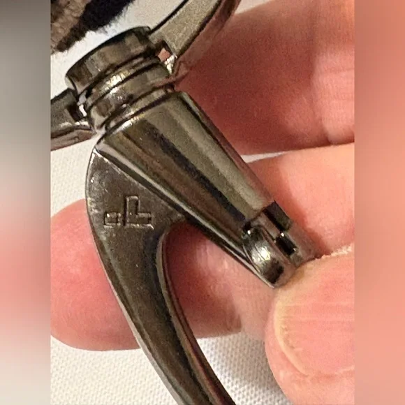 Travelon Boho Quilted RFID Blocking Belt Bag Crossbody quilted black Adj Strap - Picture 9 of 15